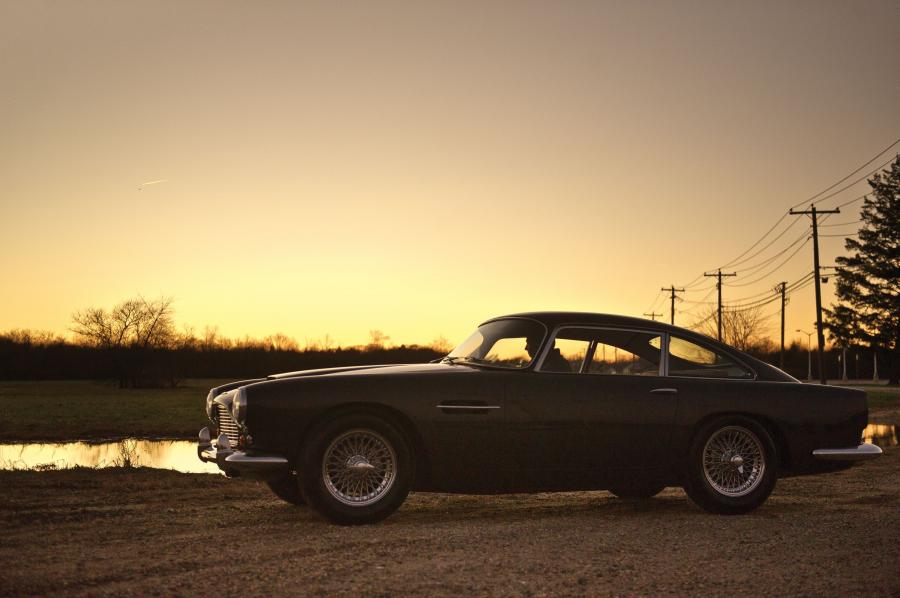  Aston Martin DB4 (910/R) 1962 года  (фото 4 из 27)